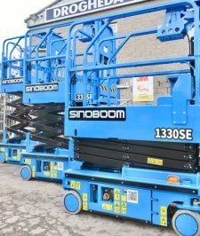 صورة اعلان : 4️⃣ سيزرلفت 14م 16م للإيجار في الدمام | رافعات مقصية للمصانع