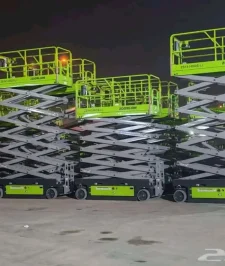 صورة اعلان : ,Scissor lifts and manlifts for rental in Jeddah, Riyadh, Dammam  and macca