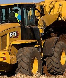 صورة اعلان : شيول للايجار معدات ثقيلة Loader for rent