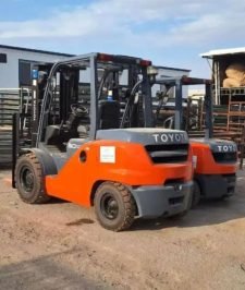 صورة اعلان : رافعة شوكية للإيجار في الدمام | معدات رفع