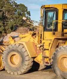 صورة اعلان : شيول للايجار معدات ثقيلة Loader for rent