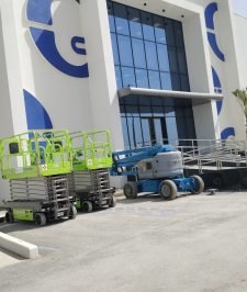 صورة اعلان : سيزر لفت مان لفت تورلايت رافعات شوكية وتلسكوبية