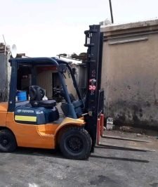 صورة اعلان : رافعات شوكية للايجار في الرياض0535956963