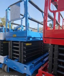 صورة اعلان : scissor lift 12meter for rent in Dammam