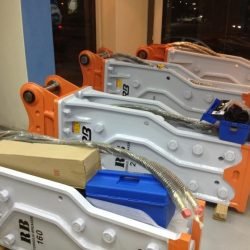 1506_601139_193683060759295_1126939345_n