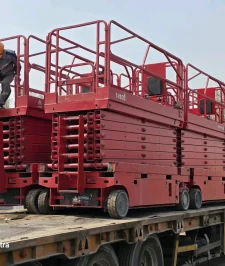 صورة اعلان : Scissor lift for rent in Dammam