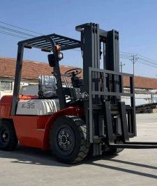 صورة اعلان : سيزرلفت للإيجار الدمام فوركلفت للإيجار الدمام 05359569663