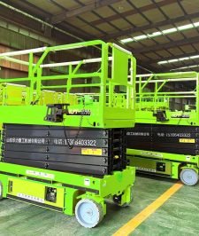 صورة اعلان : رافعة مقصية للإيجار في الرياض | تأجير سيزر لفت من 8 الى16 متر