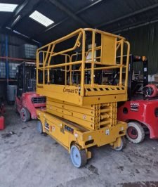 صورة اعلان : 🔟 ⭐ Scissor Lift Rental Makkah – Electric & Diesel Solutions