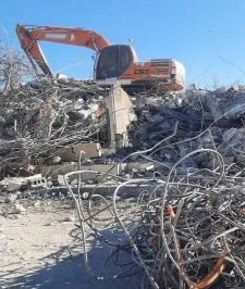 صورة اعلان : بوكلين 2012 للإيجار في الدمام وما جاورها