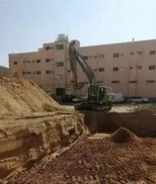 صورة اعلان : بوكلين للاجار اليومي والقطوعه