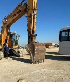 صورة اعلان : بوكلين للإيجار شهري يومي