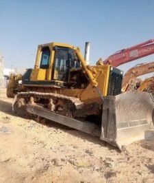 صورة اعلان : بلدوزر للأجار
