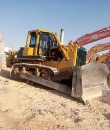 صورة اعلان : بلدوزر للأجار الدمام