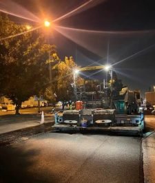 صورة اعلان : فرادة اسفلت قشاطة اسفلت معدات بوكلين وايت mc1