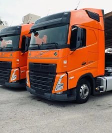 صورة اعلان : شاحنات فولفو 2022 VOLVO