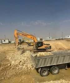 صورة اعلان : حفارات بوكلينات