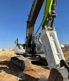 صورة اعلان : بوكلينات جديده حفارات حفر وترحيل