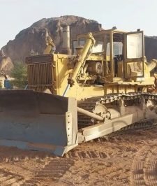 صورة اعلان : بلدوزرات تبوك تيما العلا