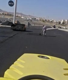 صورة اعلان : فراده اسفلت صغيره ورصاصه كفرات للايجار