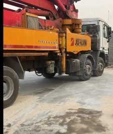 صورة اعلان : مضخة خرسانة للإيجار Concrete mixer for rent
