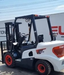 صورة اعلان : رافعات شوكيه بوبكات