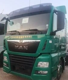 صورة اعلان : شاحنات وسيارات