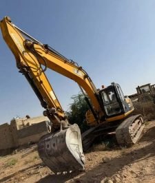 صورة اعلان : للبيع بوكلين جي سي بي 2013