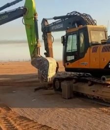 صورة اعلان : للايجار 2 بوكلينات