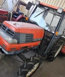 صورة اعلان : جرار زراعي حراثه زراعيه