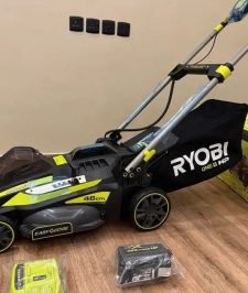 صورة اعلان : حصادة ثيل . قص ثيل