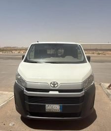 صورة اعلان : تويوتا فان بضاعة ديزل قير عادي 2023