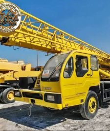 صورة اعلان : 100 Ton Mobile Crane Rental | Heavy Lifting Specialists KSA
