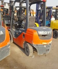 صورة اعلان : فوركلفت رافعه شوكيه كرينات ونش للايجار