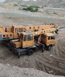 صورة اعلان : ونش كرين بوم ترك للايجارسطحه ونش