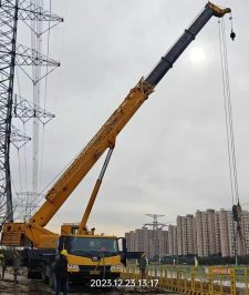 صورة اعلان : ايجار كرين بمتراك فوركلفت مان لفت
