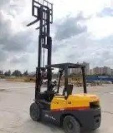 صورة اعلان : كرينات فور كلفت مان لفت جي سي بي سيزر لفتات وانش