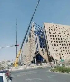 صورة اعلان : للأيجار كرينات ونشات سيزر لفت مان لفت رافعات شوكيه