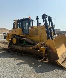 صورة اعلان : بلدوزر D8R للبيع موديل 2012