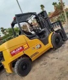 صورة اعلان : رافعة شوكية للإيجار