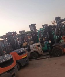 صورة اعلان : رافعات شوكيه كرينات ونش للايجار