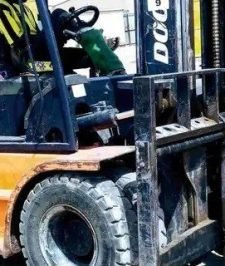 صورة اعلان : رافعة شوكية للاجار