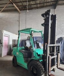 صورة اعلان : للبيع رافعه شوكية ميتسوبيشي موديل 2012 حركتين