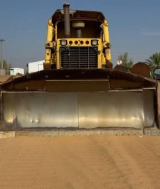 صورة اعلان : بلدوزر 155