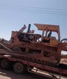 صورة اعلان : بلدوزر الجار