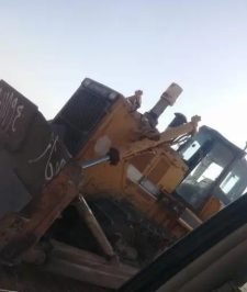 صورة اعلان : بلدوزرات