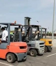 صورة اعلان : تاجير رافعات كرينات