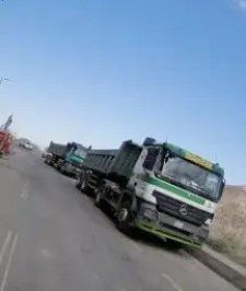 صورة اعلان : تريلات قلابات سكس شيولات بوكلينات بوبكات دينات قلاب للإيجار