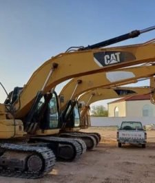 صورة اعلان : معدات ثقيلة للايجار بوكلين شيول بلدوزر شاحنة قلاب رصاصة