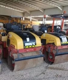 صورة اعلان : شاحنات شيولات بوبكات باكولودر بوكلين حفار دقاق